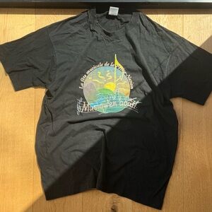 VINTAGE SHIRT SLEEVE BLACK GRAPHIC TEE - XL